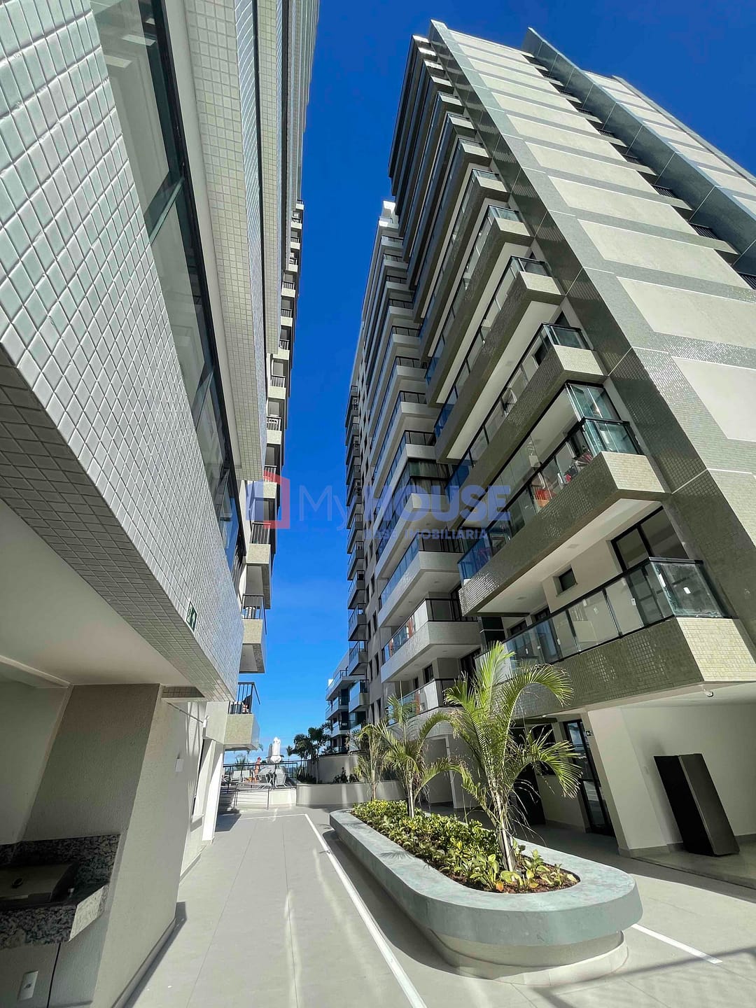 Apartamento à venda com 3 quartos, 80m² - Foto 31