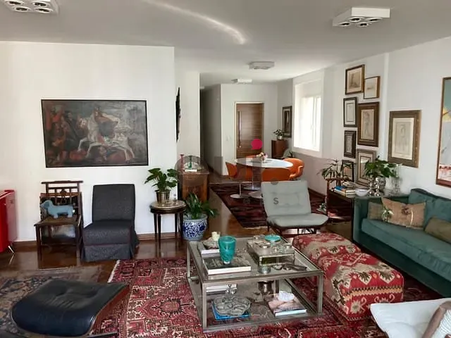 Apartamento 3 quartos e 2 banheiros, à venda, no bairro Itaim Bibi em São Paulo