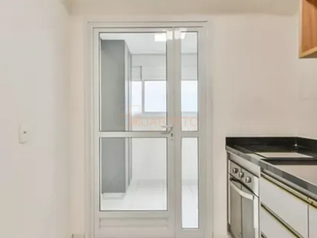 Apartamento 1 quarto e 1 banheiro, à venda, no bairro Vila Madalena em São Paulo