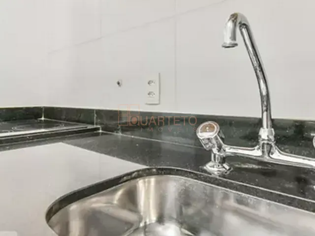 Apartamento 1 quarto e 1 banheiro, à venda, no bairro Vila Madalena em São Paulo