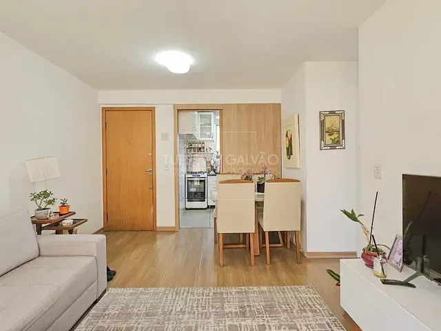 Apartamento com 45m² 2 quartos e 1 banheiro, à venda, no bairro Água Verde em Curitiba