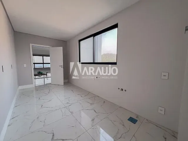 Apartamento com 615m² 4 quartos e 1 banheiro, à venda, no bairro Fazenda em Itajaí
