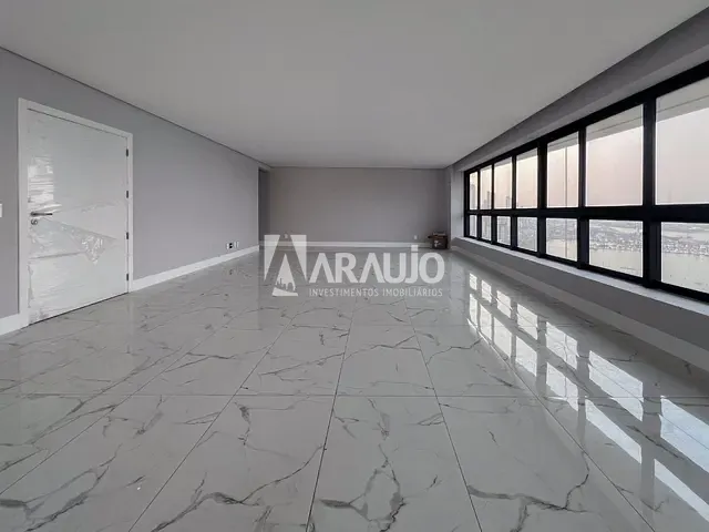 Apartamento com 615m² 4 quartos e 1 banheiro, à venda, no bairro Fazenda em Itajaí