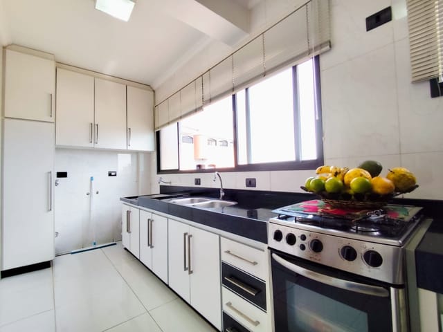 Apartamento com 266m² 3 quartos e 2 banheiros, à venda, no bairro Vila São Pedro em Americana