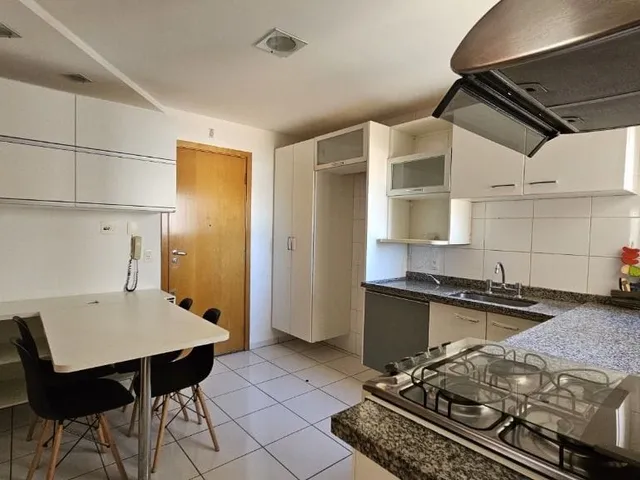 Apartamento com 209m² 3 quartos e 2 banheiros, à venda, no bairro Gleba Palhano em Londrina