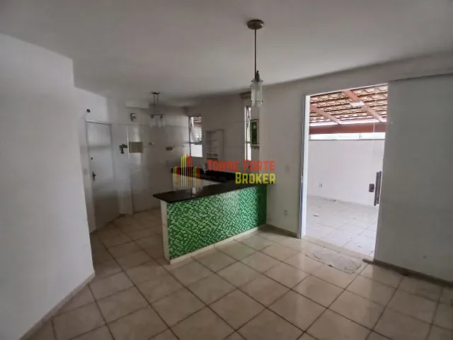Apartamento 2 quartos e 1 banheiro, para alugar, no bairro Buritis em Belo Horizonte
