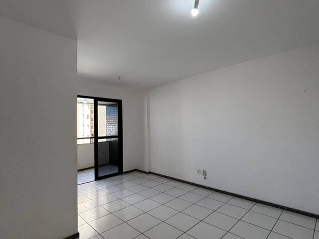 Apartamento com 83m² 3 quartos e 2 banheiros, à venda, no bairro Luzia em Aracaju