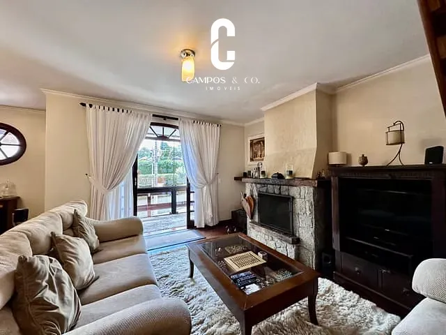 Apartamento 4 quartos e 5 banheiros, à venda, no bairro Vila Iara em Campos do Jordão