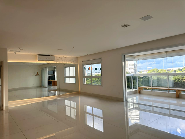 Apartamento com 220m² 3 quartos e 5 banheiros, para alugar, no bairro Jardim Goiás em Goiânia