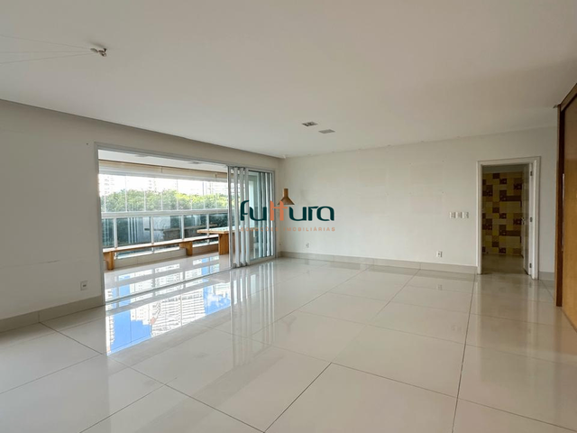 Apartamento com 220m² 3 quartos e 5 banheiros, para alugar, no bairro Jardim Goiás em Goiânia