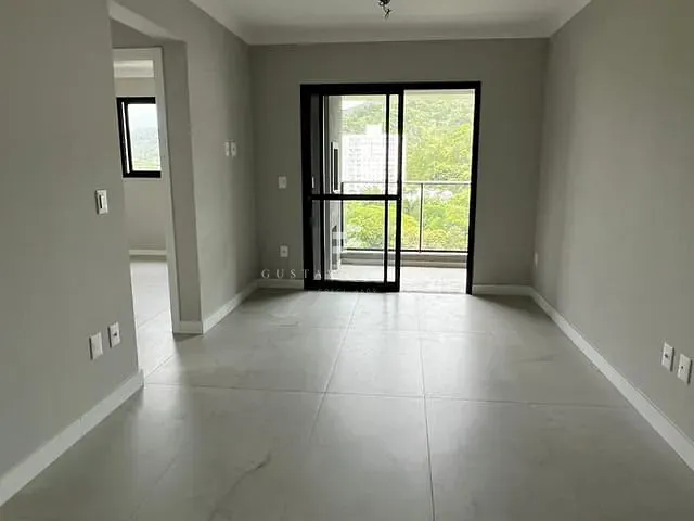 Apartamento 2 quartos e 2 banheiros, à venda, no bairro Praia Brava em Itajaí