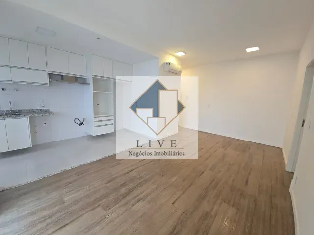 Apartamento 2 quartos e 2 banheiros, à venda, no bairro Swiss Park em Campinas