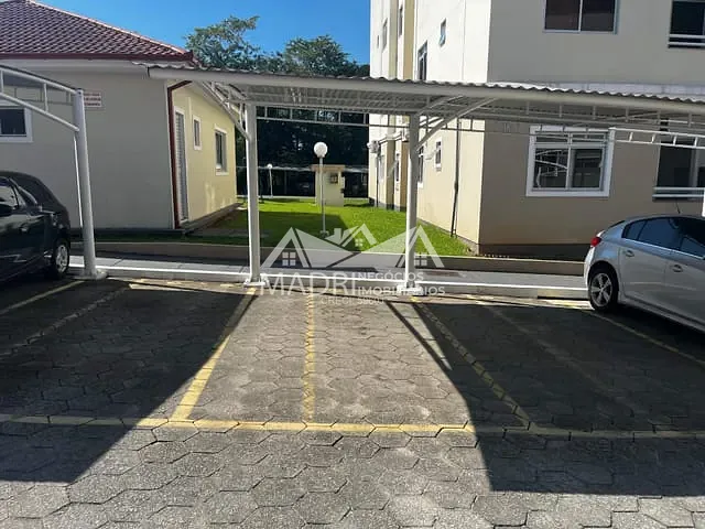 Apartamento 2 quartos e 1 banheiro, para alugar, no bairro Madri em Palhoça