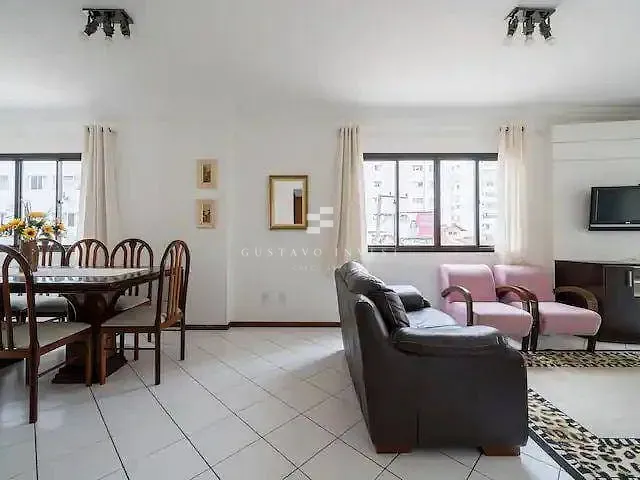 Apartamento com 289m² 4 quartos e 2 banheiros, à venda, no bairro Centro em Balneário Camboriú