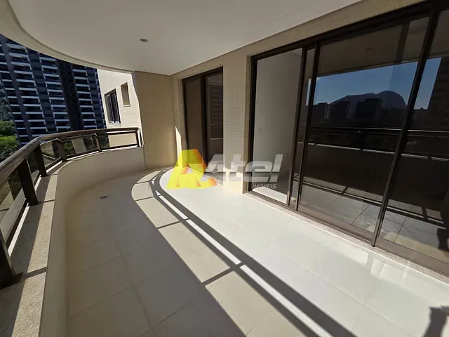 Apartamento com 122m² 4 quartos e 3 banheiros, à venda, no bairro Barra da Tijuca em Rio de Janeiro