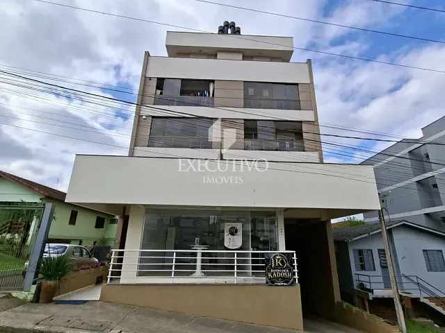 Apartamento 2 quartos e 1 banheiro, à venda ou para alugar, no bairro Centro em Arroio do Meio