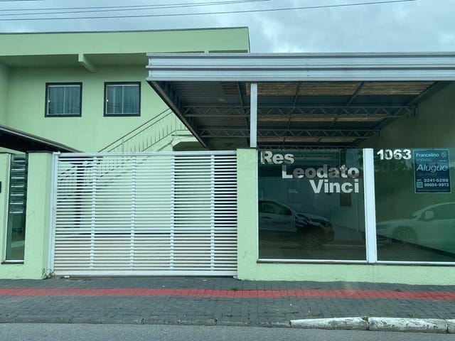 Apartamento 2 quartos e 1 banheiro, para alugar, no bairro Cordeiros em Itajaí
