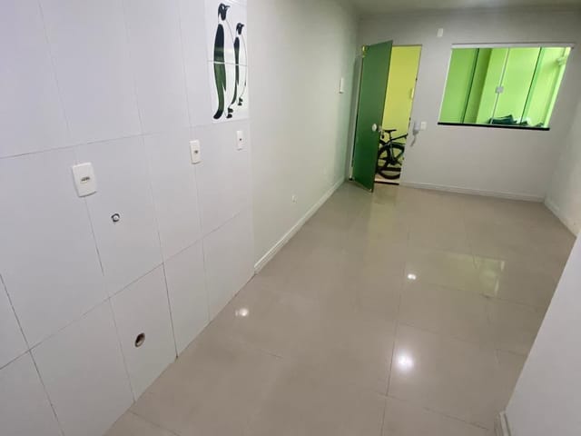 Apartamento 2 quartos e 1 banheiro, para alugar, no bairro Cordeiros em Itajaí