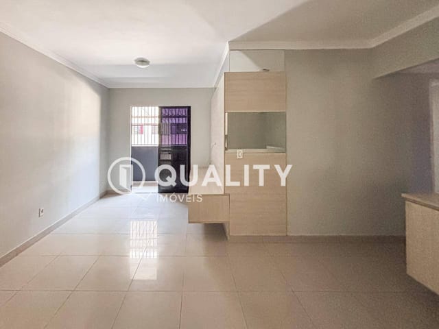 Apartamento 3 quartos e 2 banheiros, à venda, no bairro Álvaro Weyne em Fortaleza