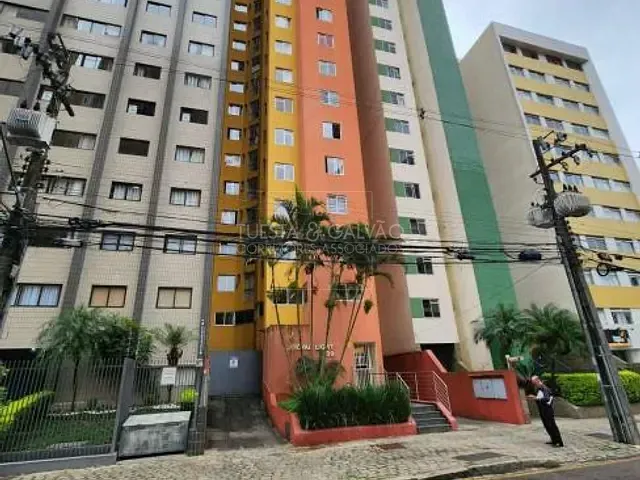Apartamento com 33m² 2 quartos e 1 banheiro, à venda, no bairro Cristo Rei em Curitiba