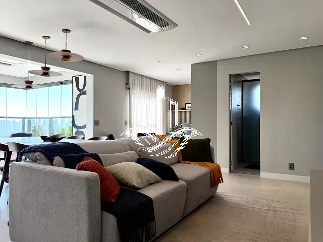Apartamento 2 quartos e 2 banheiros, à venda, no bairro Chácara Santo Antônio em São Paulo