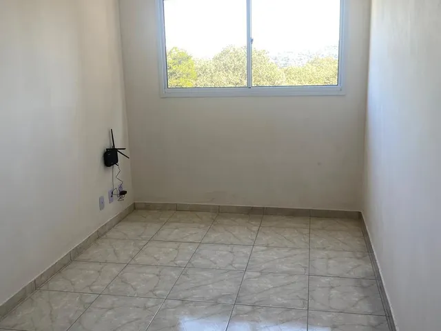 Apartamento 2 quartos e 1 banheiro, à venda, no bairro Chácara Jaguari (Fazendinha) em Santana de Parnaíba