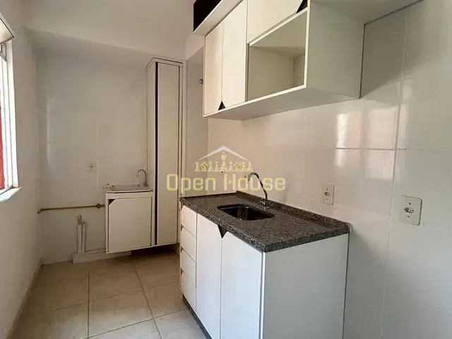 Apartamento 2 quartos e 1 banheiro, à venda, no bairro Três Poços em Volta Redonda