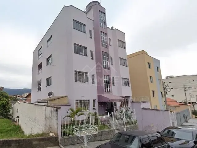 Apartamento 2 quartos e 2 banheiros, à venda, no bairro Santa Ângela em Poços de Caldas