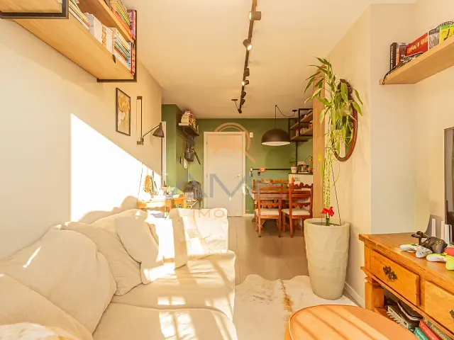 Apartamento 2 quartos e 2 banheiros, à venda, no bairro Centro em Pelotas