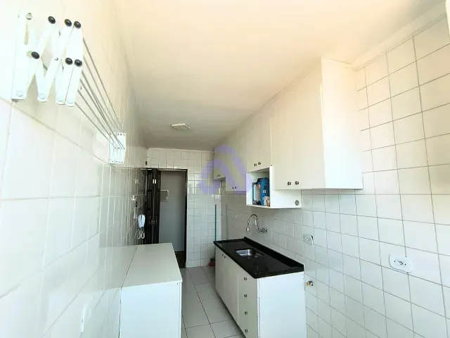 Apartamento 2 quartos e 1 banheiro, para alugar, no bairro Vila Carmosina em São Paulo
