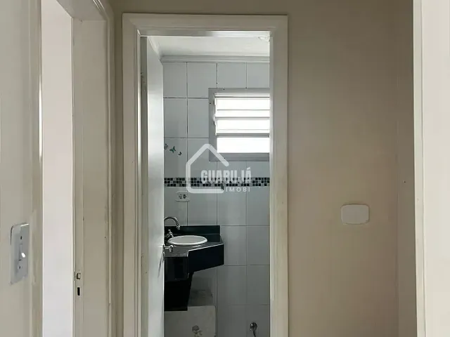 Apartamento 1 quarto e 1 banheiro, à venda, no bairro Enseada em Guarujá