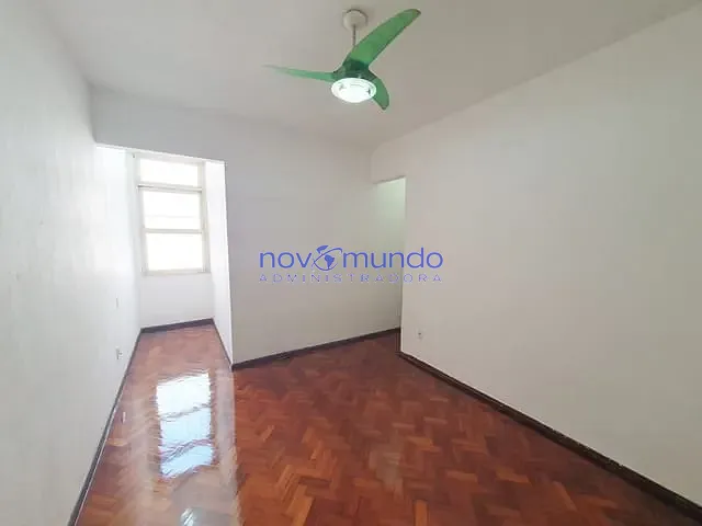 Apartamento com 58m² 2 quartos e 2 banheiros, para alugar, no bairro Catete em Rio de Janeiro