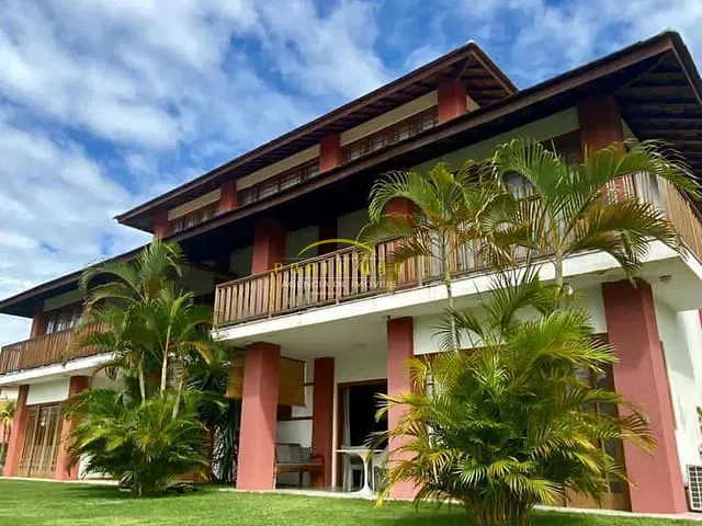 Apartamento 3 quartos e 4 banheiros, à venda, no bairro Praia do Forte em Praia do Forte