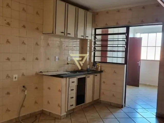 Apartamento 3 quartos e 2 banheiros, à venda ou para alugar, no bairro Vila Tibério em Ribeirão Preto
