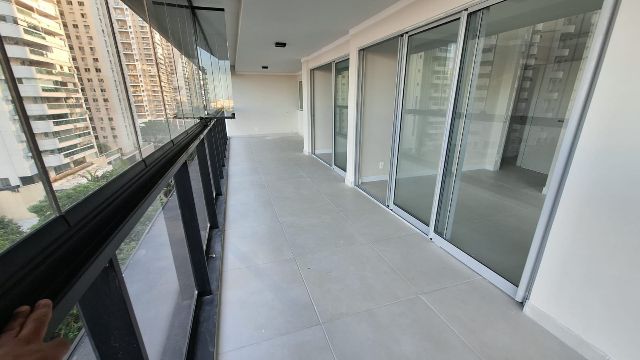 Apartamento 3 quartos e 2 banheiros, para alugar, no bairro Recreio dos Bandeirantes em Rio de Janeiro