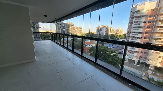 Apartamento 3 quartos e 2 banheiros, para alugar, no bairro Recreio dos Bandeirantes em Rio de Janeiro
