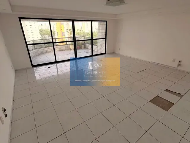 Apartamento 4 quartos e 3 banheiros, à venda, no bairro Casa Forte em Recife