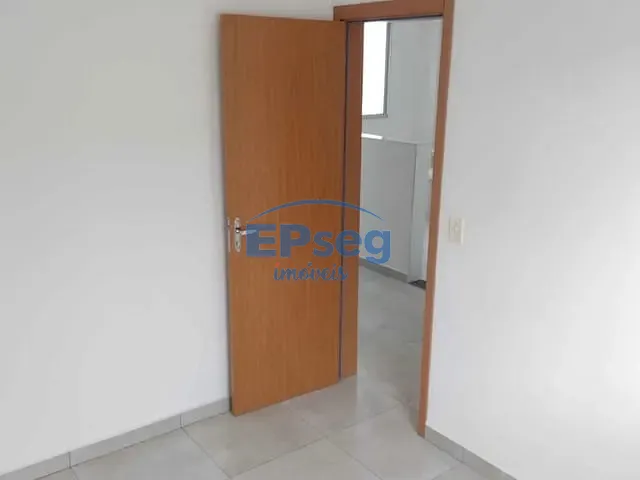 Apartamento 2 quartos e 1 banheiro, para alugar, no bairro Nova Olinda em Londrina