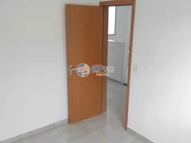 Apartamento 2 quartos e 1 banheiro, para alugar, no bairro Nova Olinda em Londrina