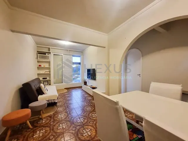 Apartamento 2 quartos e 1 banheiro, à venda, no bairro Pitangueiras em Guarujá
