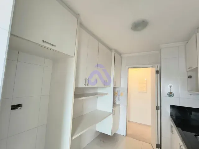Apartamento 3 quartos e 2 banheiros, para alugar, no bairro Vila Regente Feijó em São Paulo