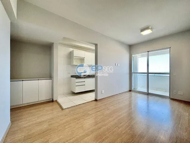 Apartamento 3 quartos e 2 banheiros, à venda, no bairro Gleba Fazenda Palhano em Londrina