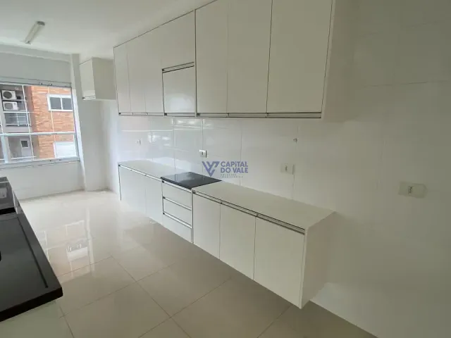 Apartamento 2 quartos e 1 banheiro, para alugar, no bairro Royal Park em São José dos Campos