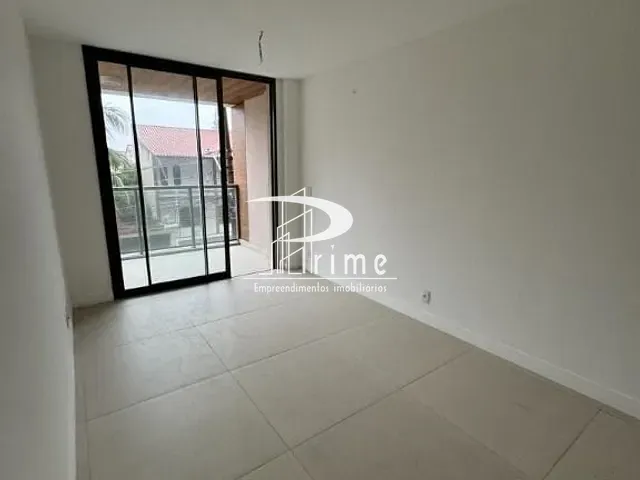 Apartamento 2 quartos e 2 banheiros, à venda, no bairro Piratininga em Niterói