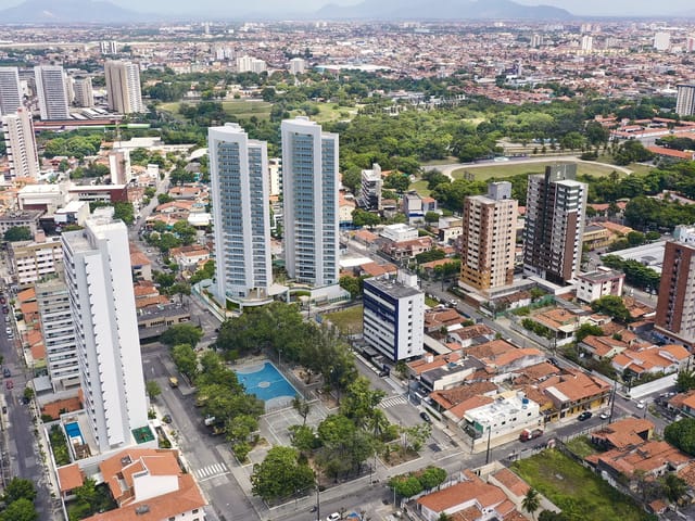 Apartamento 3 quartos e 5 banheiros, à venda, no bairro Fátima em Fortaleza
