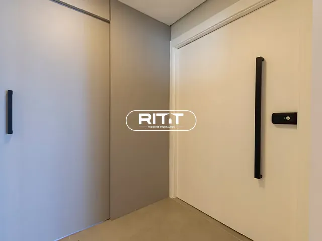 Apartamento com 200m² 3 quartos e 5 banheiros, à venda, no bairro Cambuí em Campinas