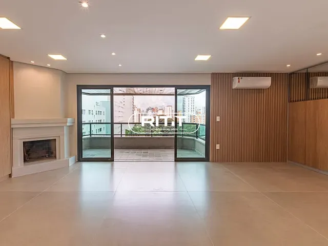Apartamento com 200m² 3 quartos e 5 banheiros, à venda, no bairro Cambuí em Campinas
