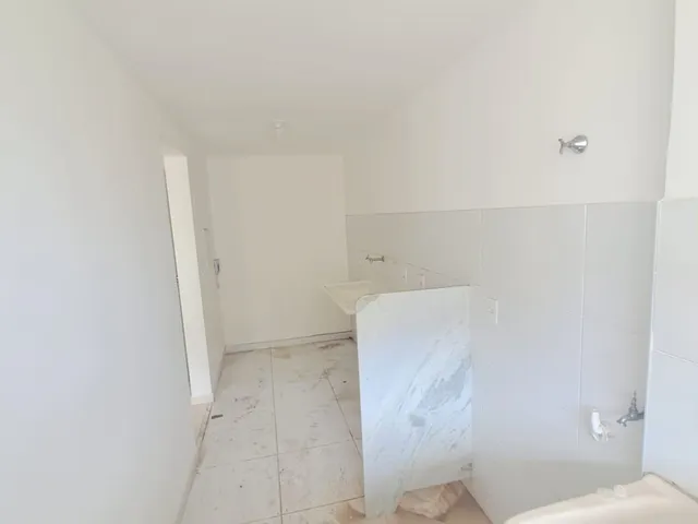 Apartamento com 60m² 2 quartos e 2 banheiros, para alugar, no bairro Espaço Tropical em Barra dos Coqueiros
