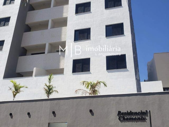 Apartamento 3 quartos e 1 banheiro, para alugar, no bairro Centro em Lavras
