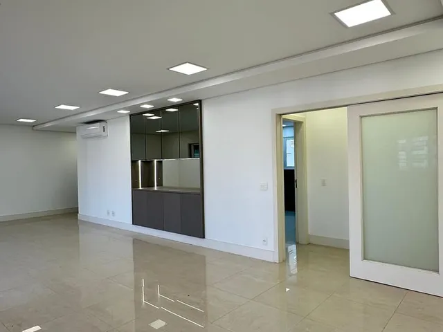 Apartamento com 375m² 3 quartos e 5 banheiros, à venda, no bairro Gleba Palhano em Londrina